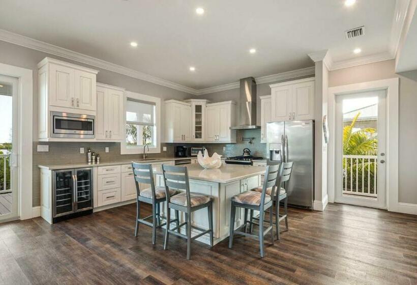 Coastal Bliss By Brightwild Pool, Parking, Dock!