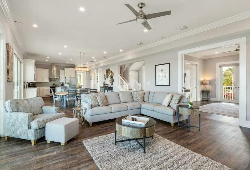 Coastal Bliss By Brightwild Pool, Parking, Dock!