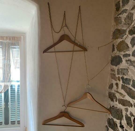 La Torre Saracena Di Tellaro   Confirenthouse