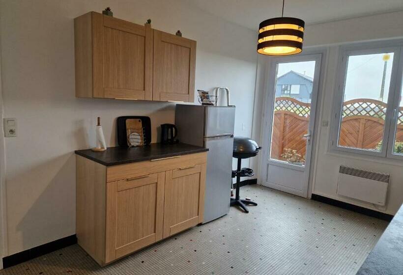 Maison Spacieuse à Saint Coulomb