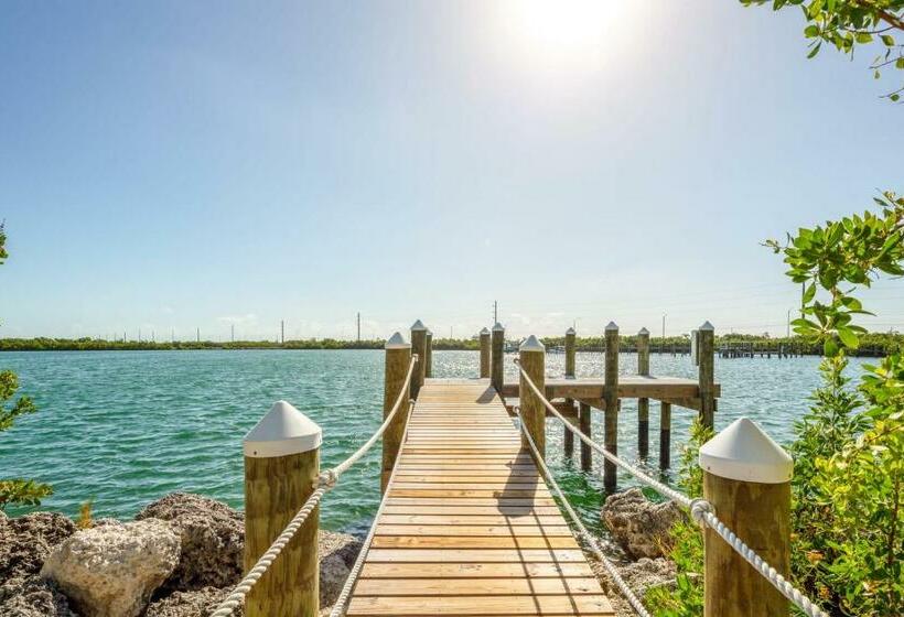 Nautical Splendor By Brightwild Pool & Boat Dock