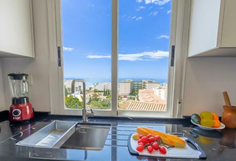 Panamanian Blue Sea View Flat