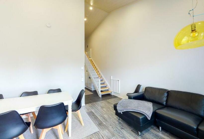 Starvillas A 301   6 Hengen Viehättävä Huoneisto Keskeisellä Paikalla