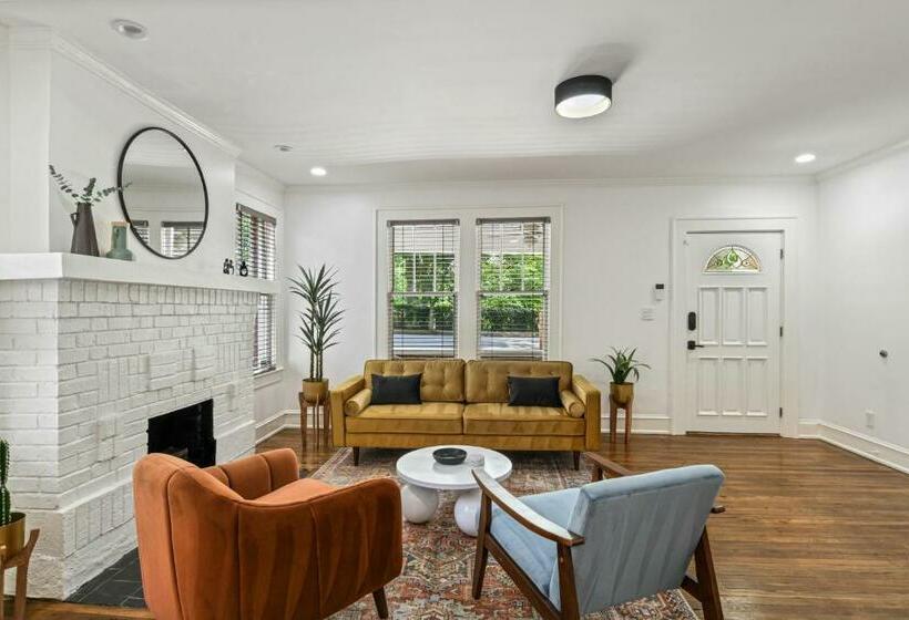 Sun Lit Bungalow With Good Vibes And Lots Of Wine   Designedbydom