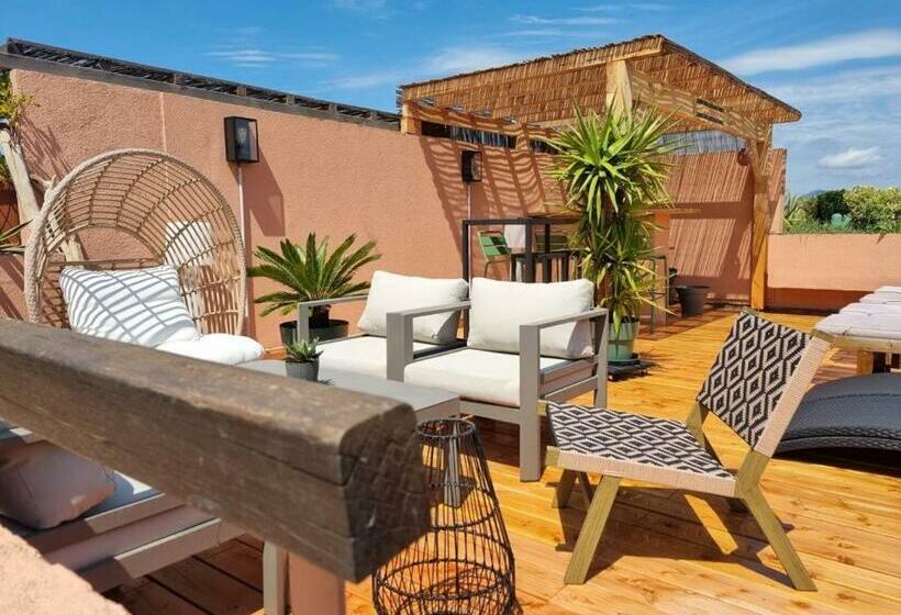 Superbe Appartement Avec Rooftop Privé