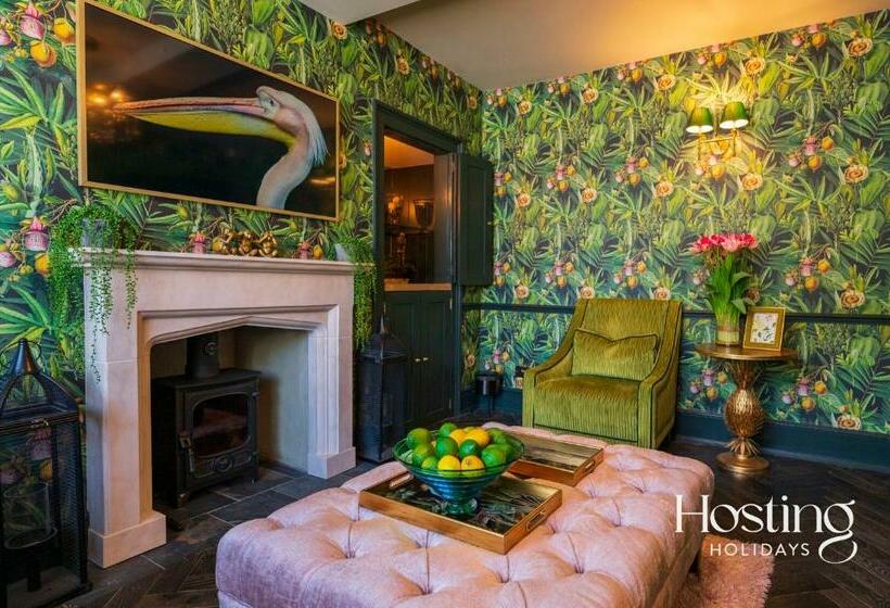 The Palm Cottage Marlow