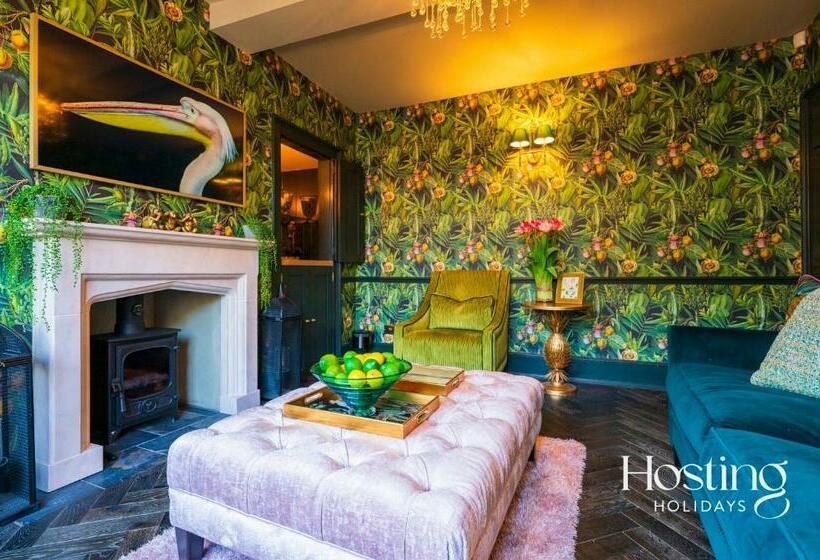 The Palm Cottage Marlow