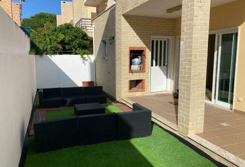 A Family House In Santa Cruz, Torres Vedras