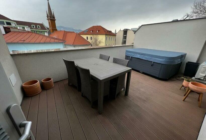 Apartmán S Vírivkou V Centre   Banská Bystrica