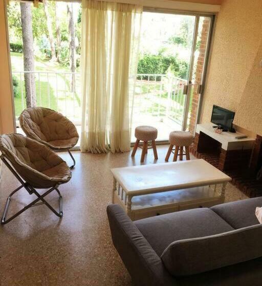 Arcobaleno, Gran Apartamento Con Con 2 Balcones Hacia El Jardín Y Hacia El Frente