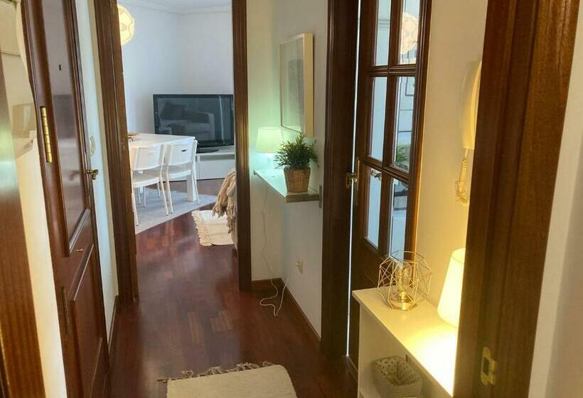 Bonito Apartamento En Cangas Al Lado Playa Rodeira