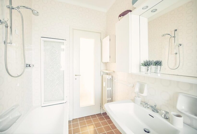 Boscobello Seaview Apartment