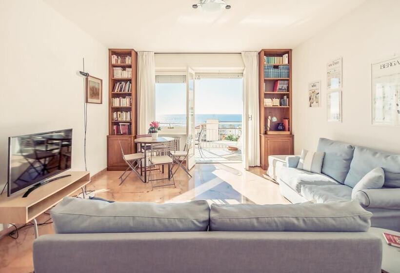 Boscobello Seaview Apartment