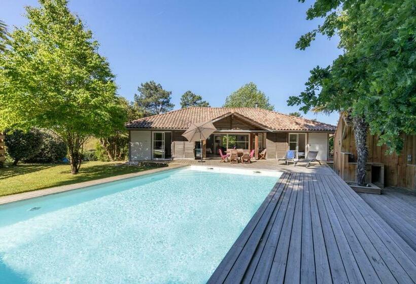 Care Villa T4 Avec Piscine