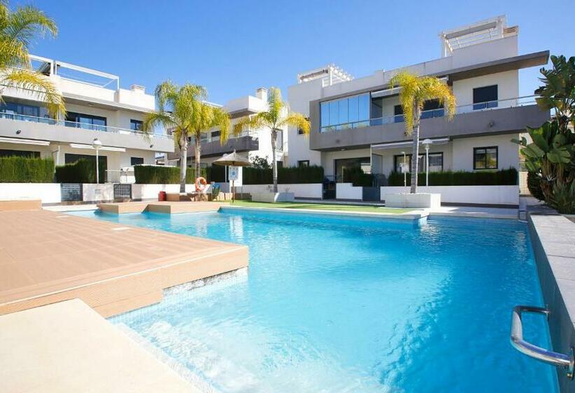 Fantastic Home With Ac, Pool And Bbq