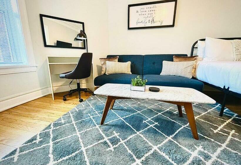 Full Of Charm Studio Apartment Nearby Shops   Ashland 04