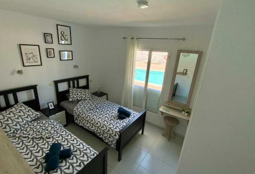 Great Location, In The Heart Of Puerto Del Carmen, Aguazul With Vv Licence