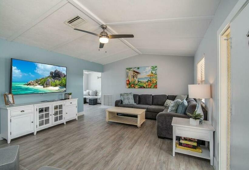 Mermaid Manor; Waterfront With Direct Ocean Access And Private Heated Pool