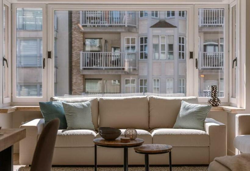 Newly Renovated Apartment In The Center Of Knokke Near The Beach