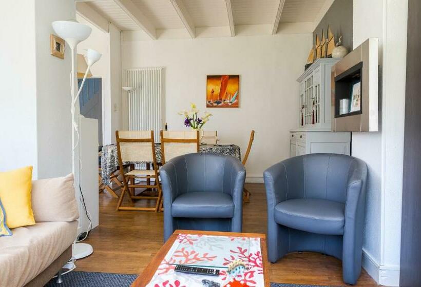 Au Coeur De Tréffiagat   Maison Pour 6   300m De La Plage