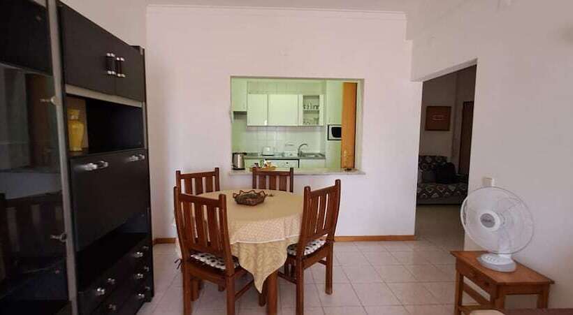 Remarkable 1 Bedroom Apartment Costa Da Caparica