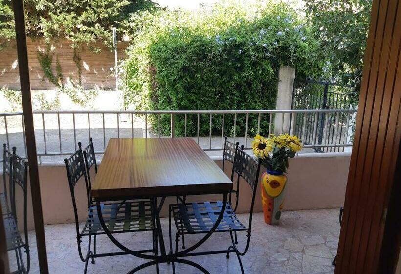 Sanary/mer 6 Personnes