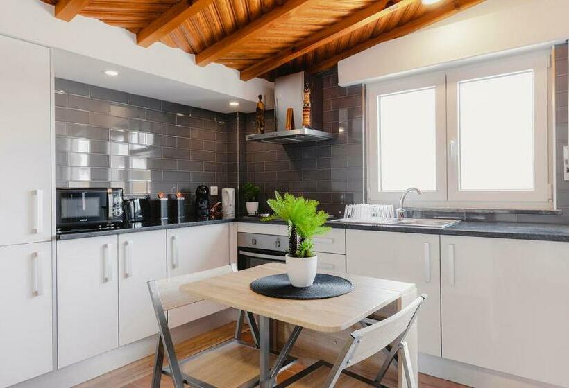 Santa Helena Apartments