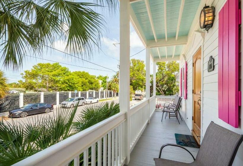 Southernmost View  Pool & Water Views