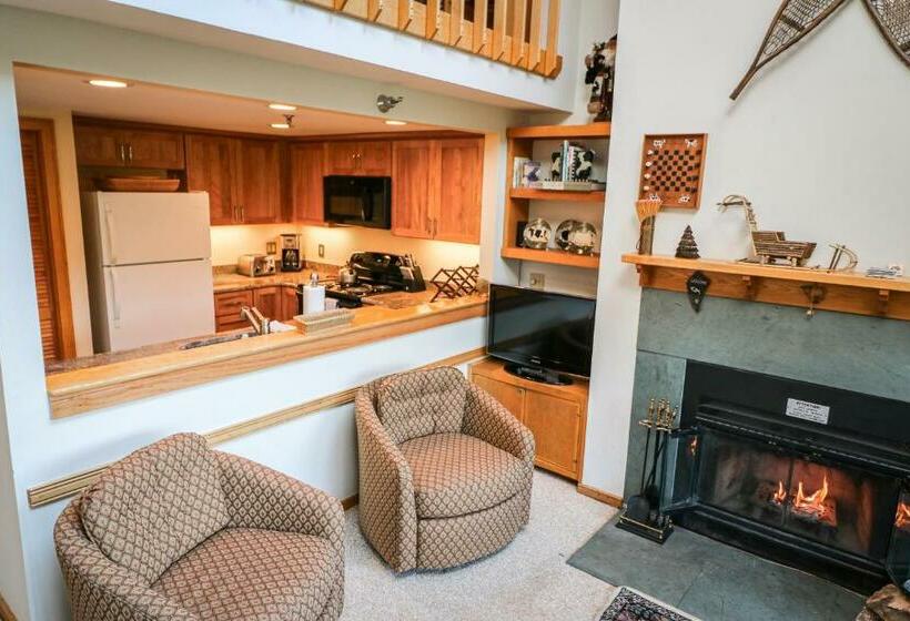 Spacious, Upgraded Premier Condo, Best Of Everything Highridge A18