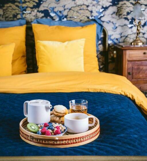 V I O L E T T E La Souris Des Champs