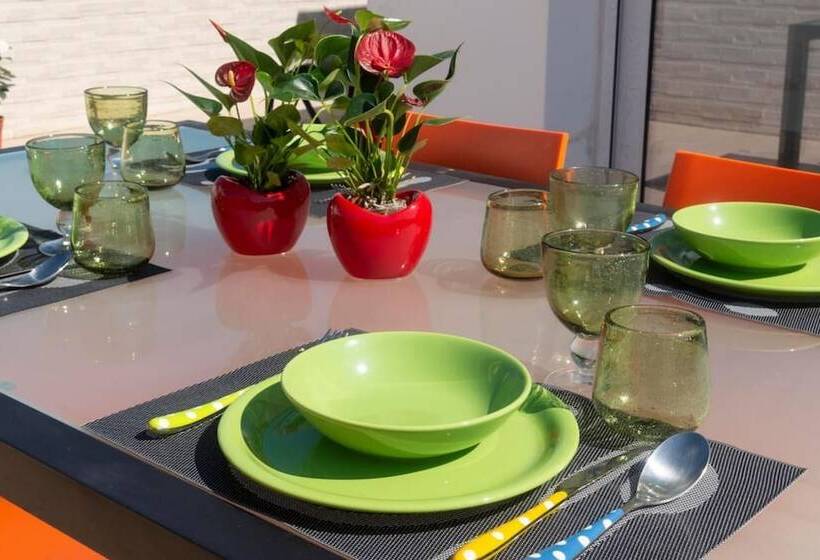 Welcomely   Casa Colo