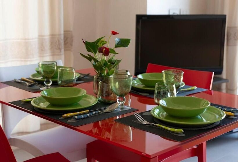 Welcomely   Casa Colo