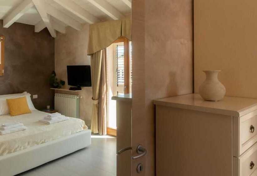 Welcomely   Casa Colo