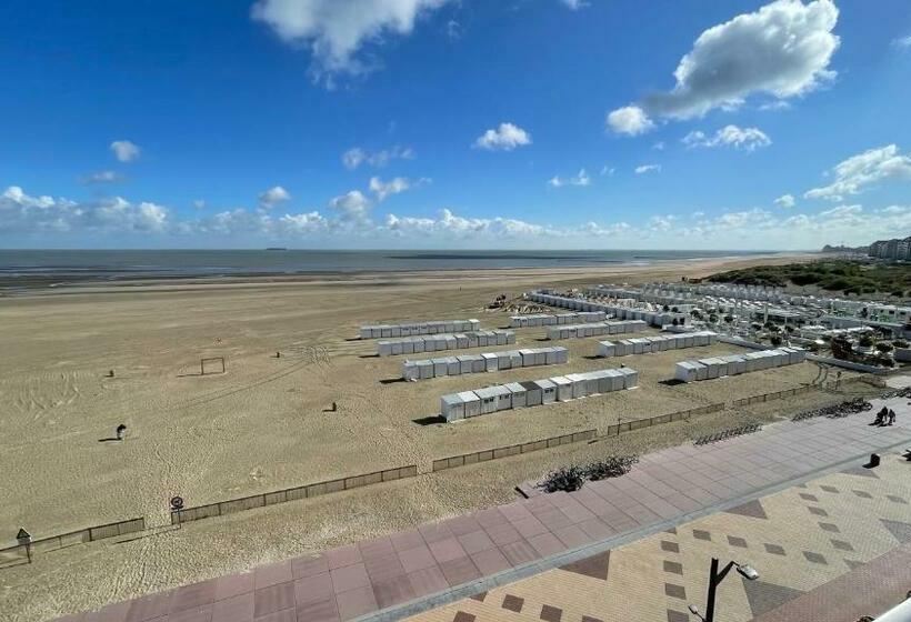 Zeedijk 264 Knokke Heist High Season Saturday To Saturday