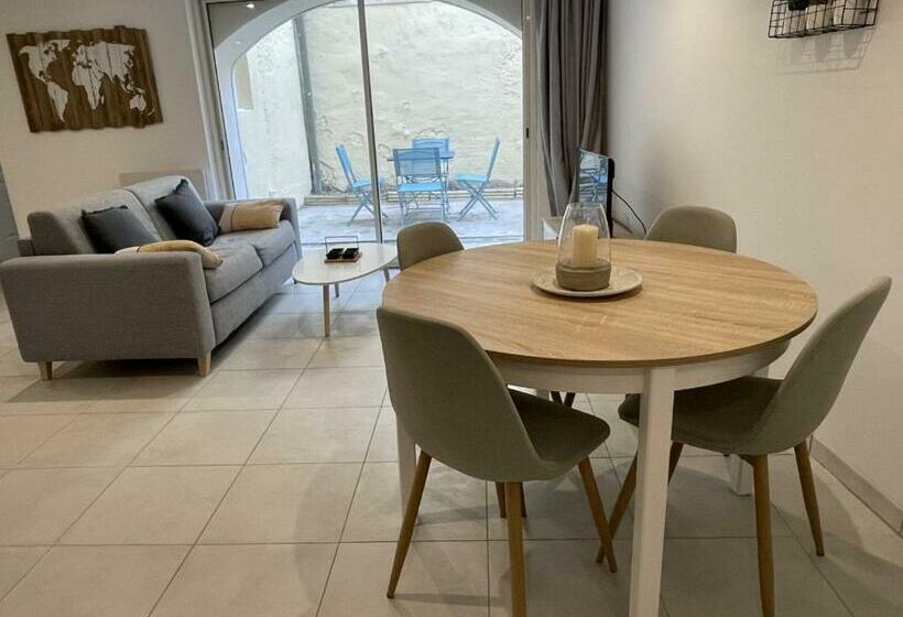 Appartement Climatisé Avec Cour En Centre Ville