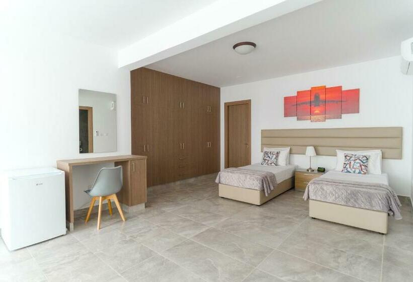 Aretousa Dyo By Prestige Bookings