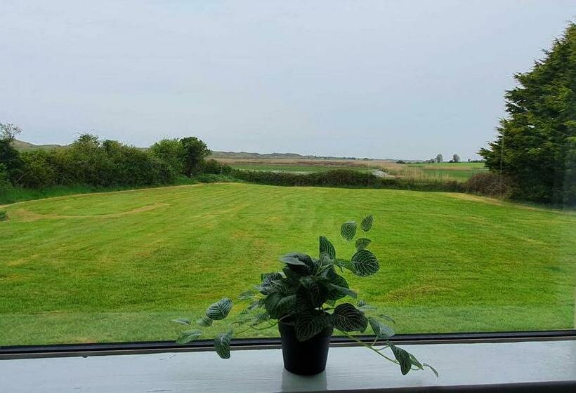 Bungalow Fully Renovated 2022 Close To Slob Lands And Beach