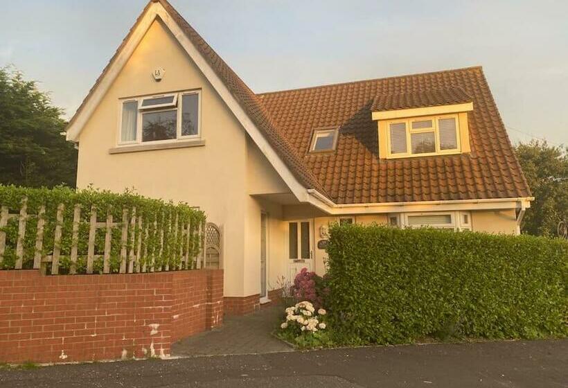 Caswell Holiday Cottage, Gower, Close To Mumbles