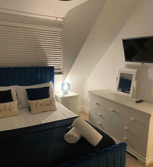 Caswell Holiday Cottage, Gower, Close To Mumbles