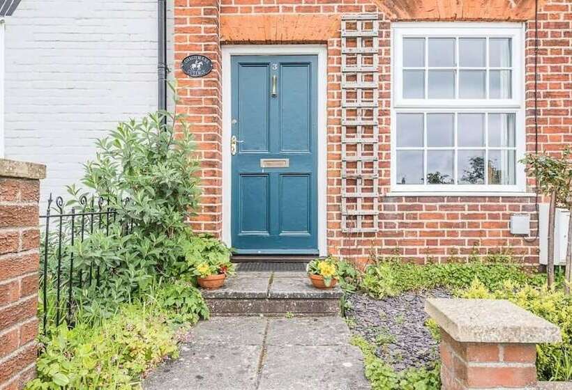 Coachman S Cottage, Wrentham