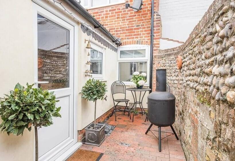 Coachman S Cottage, Wrentham