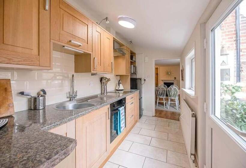 Coachman S Cottage, Wrentham