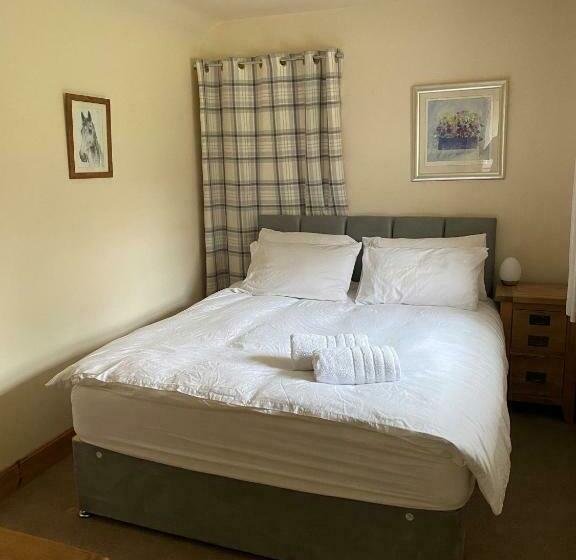 Cosy Cottage In Beautiful Royal Deeside