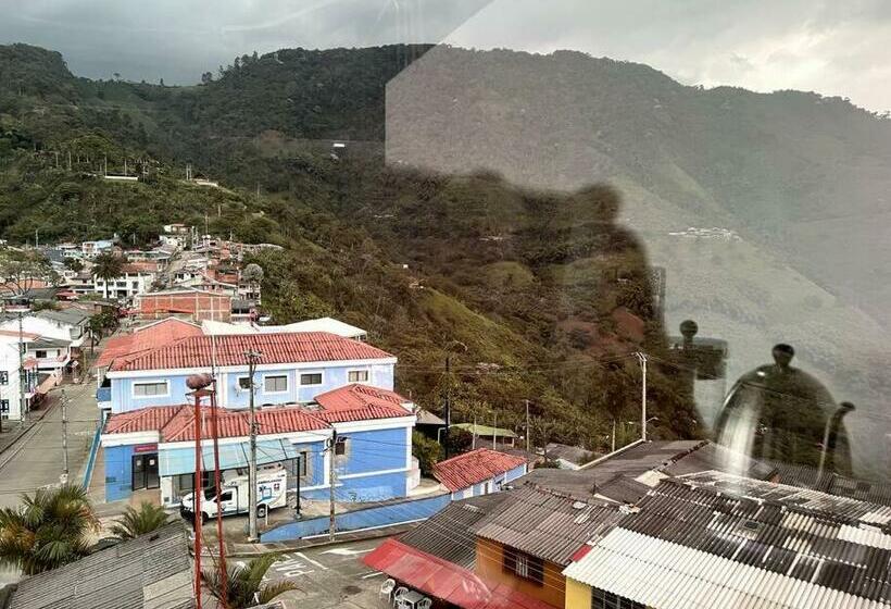 Excelente Terraza Con La Mejor Vista Del Buenavista Y El Quindio!