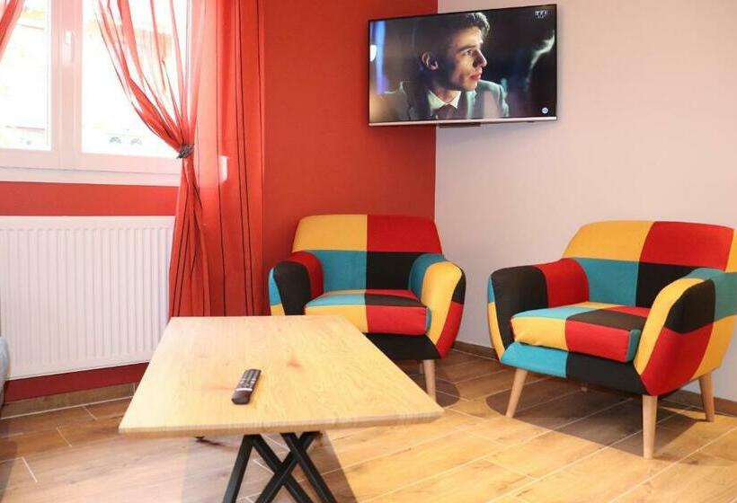 Gîte Les Eglantines Rez De Jardin