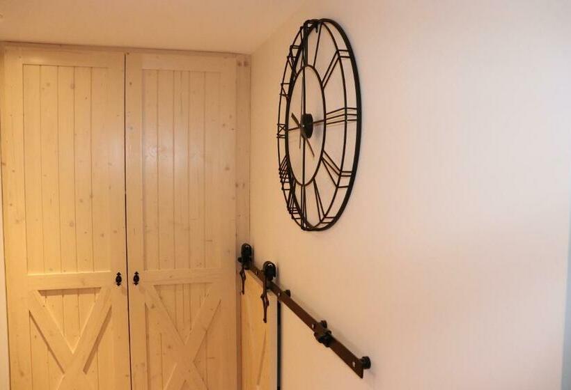 Gîte Les Eglantines Rez De Jardin