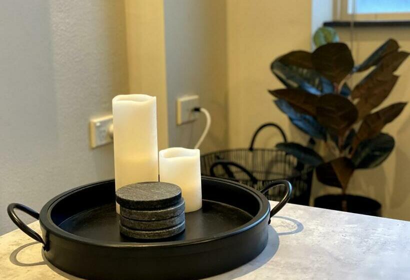 Kozyguru Mcmahons Point Amazing Water View Studio + Free Parking Nmp002