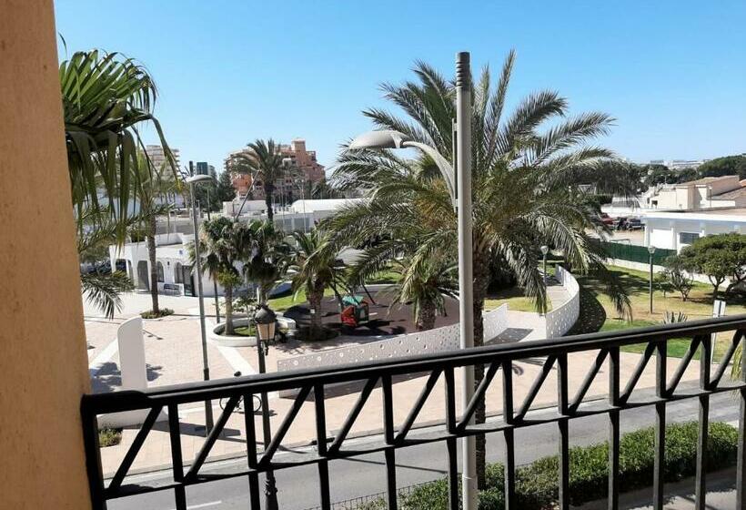 Muy Buena Ubicación, Cerca De La Playa Y Céntrico