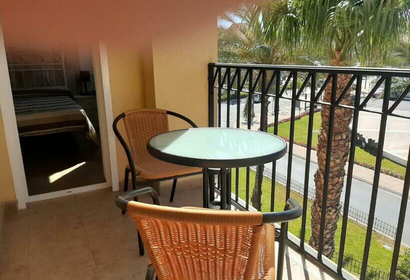 Muy Buena Ubicación, Cerca De La Playa Y Céntrico