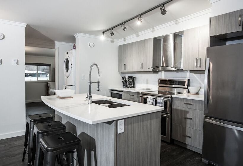 Novlan Suite By Revelstoke Vacations